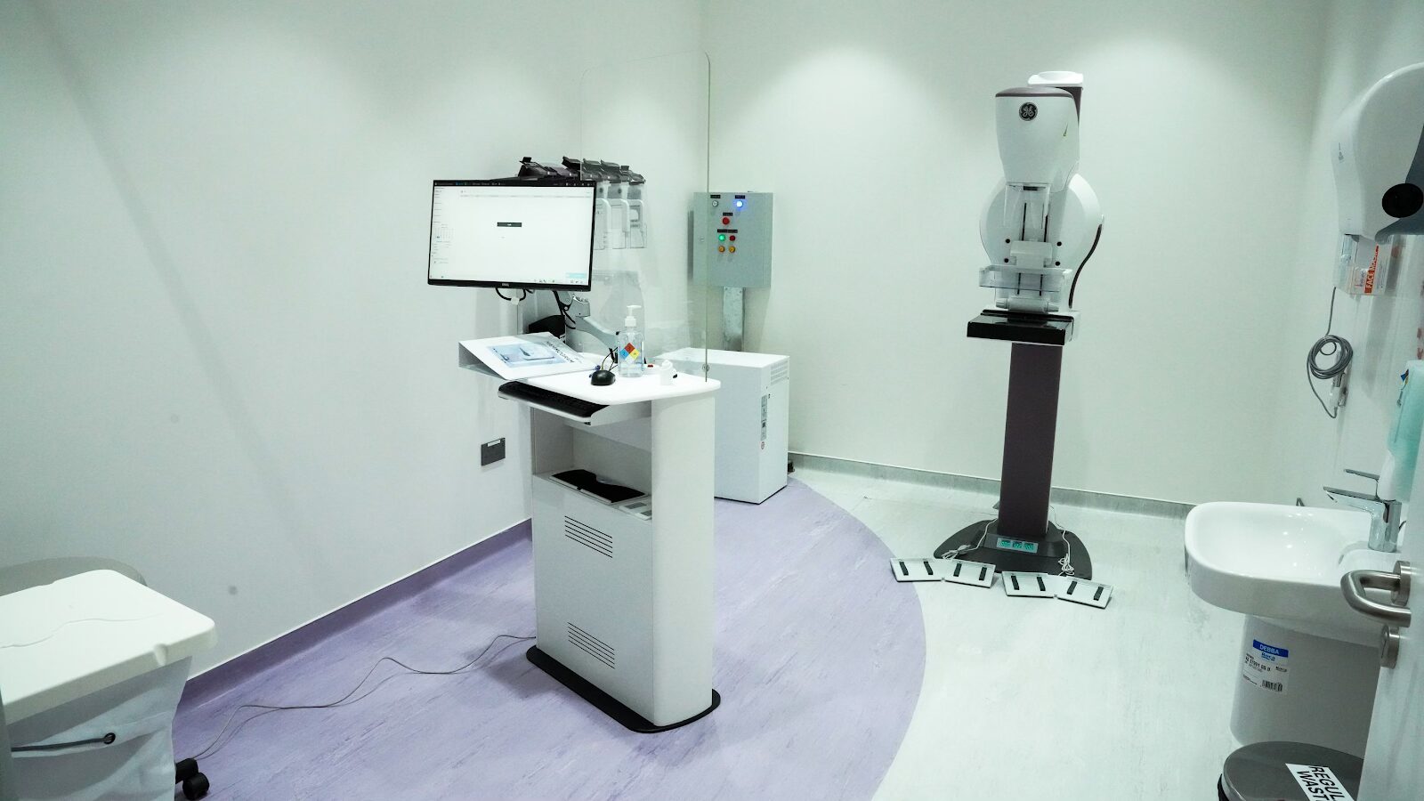 Laboratory vinyl flooring